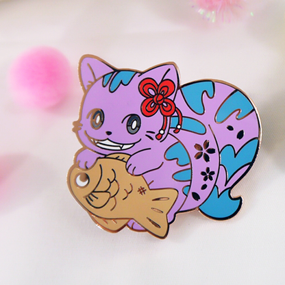 Alice in Kyoto Wonderland: Cheshire Cat Enamel Pin